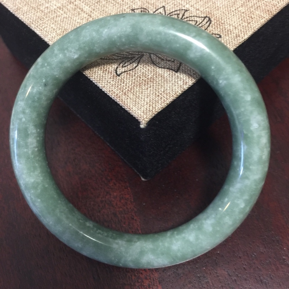 Faux Jade Like Bangle Bracelet 58mm